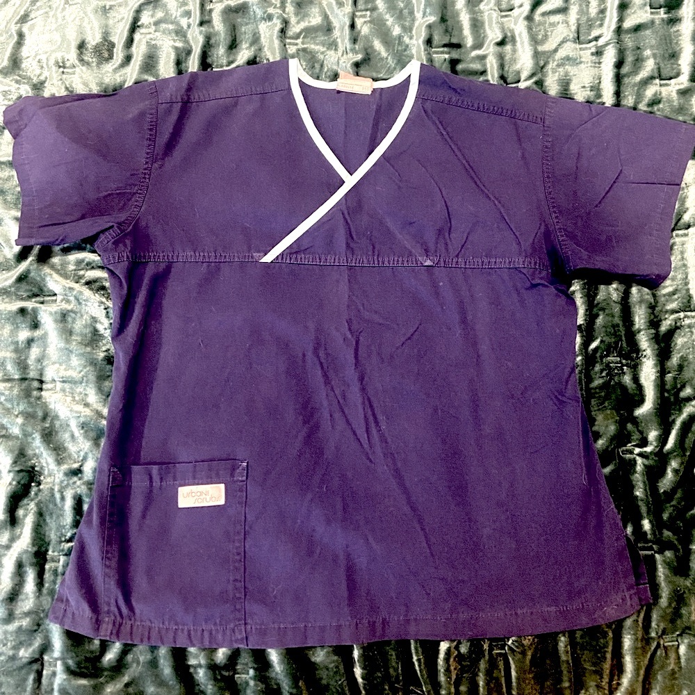 Urbane Scrubs Top, size large, navy blue with turquoise trim. One pocket.
